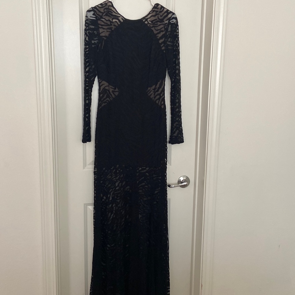 New BCBG Maxazria Long sleeve Cutout Dress